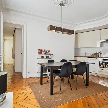 Luxury La Tour Apartment