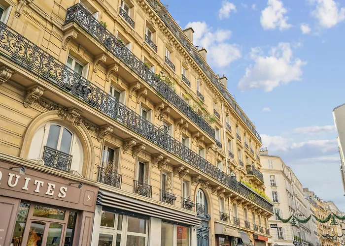 Luxury La Tour * Paris
