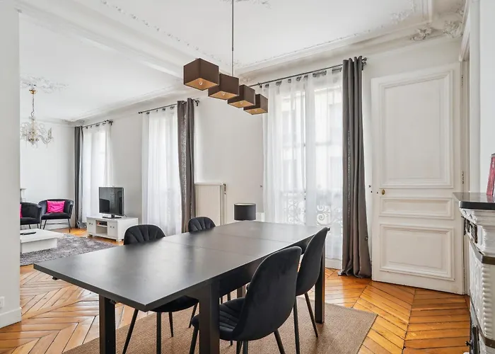 Luxury La Tour *